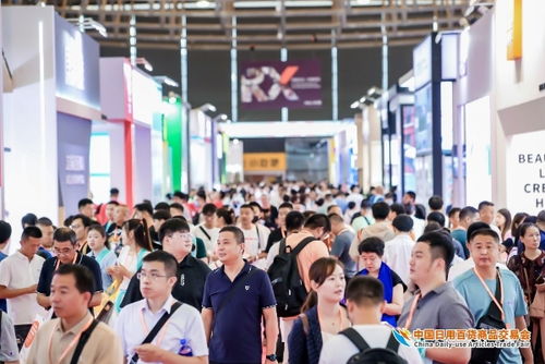 人流如潮星聚上海，百貨盛會引領家電新風尚——第116屆中國日用百貨商品交易會盛大開幕聚焦家用電器銷售